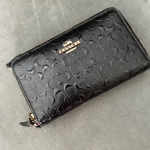 Patent leather coach signature wallet black